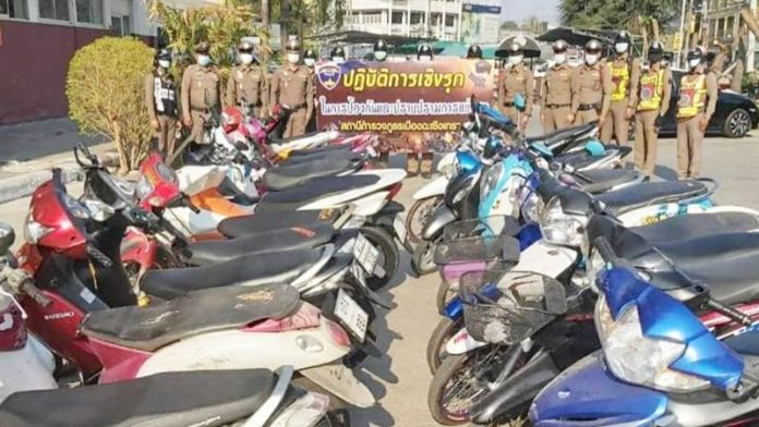 แปดริ้วลุยจับแว้น 