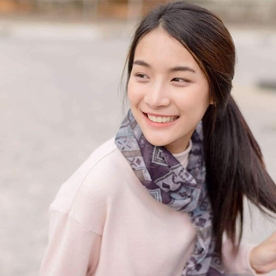 บุ๋ม ปนัดดา ร่วมแสดงความอาลัย