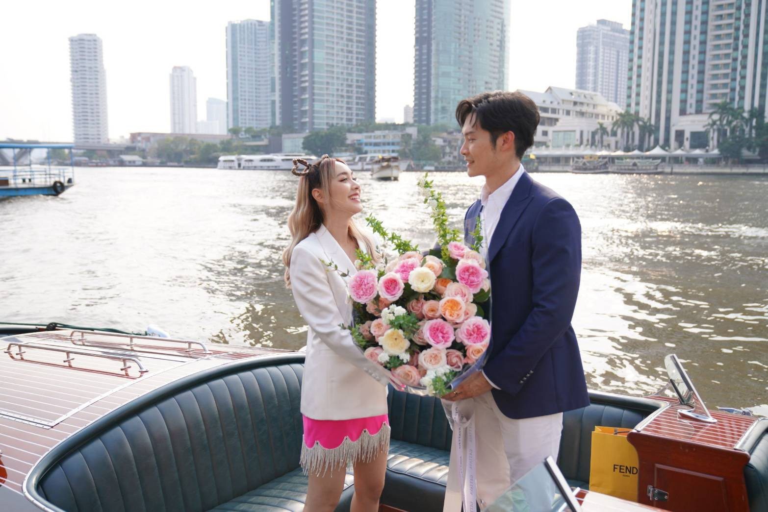 วาเลนไทน์หวาน มิน พีชญา ปลื้ม ไฮโซโอ๊ต
