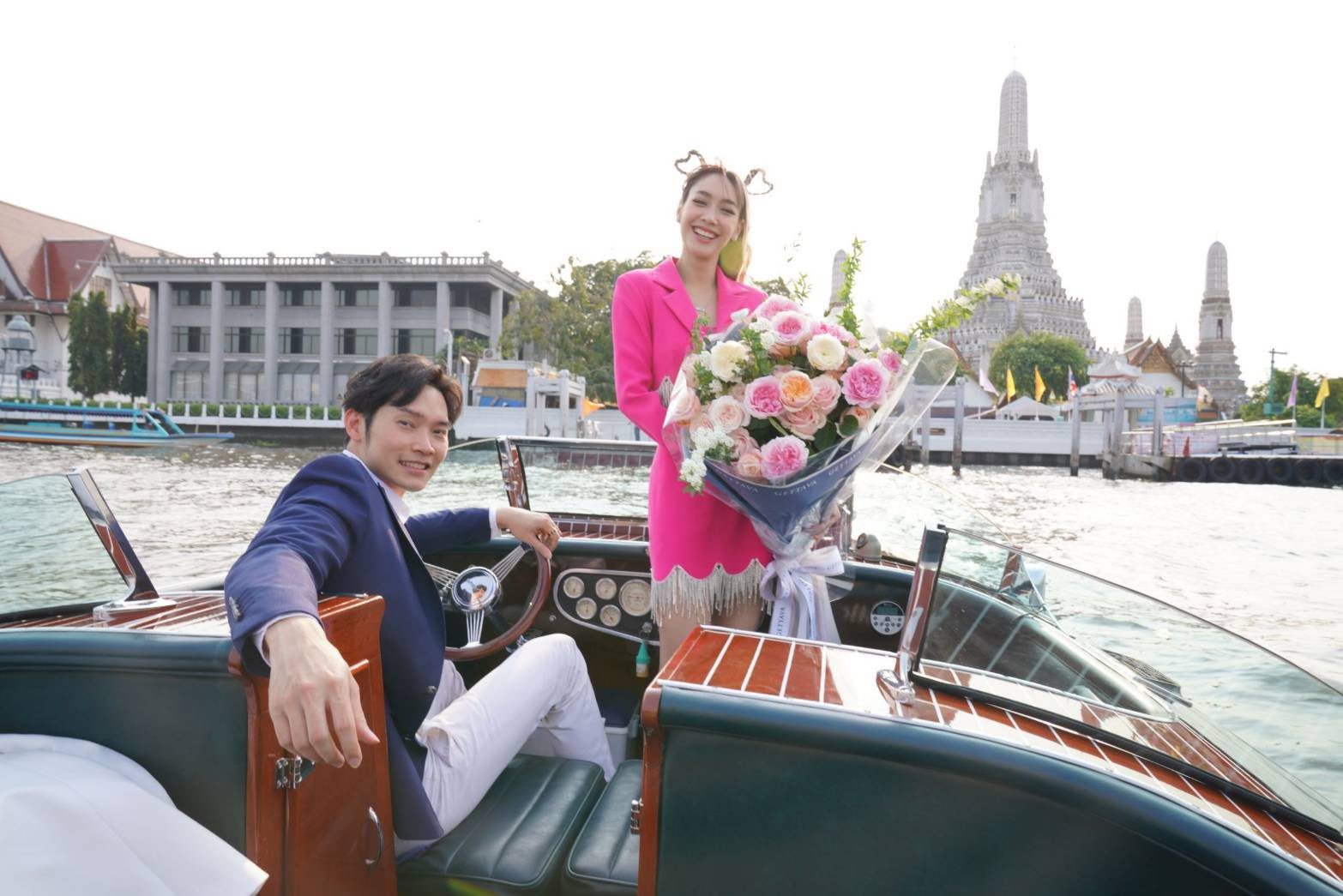 วาเลนไทน์หวาน มิน พีชญา ปลื้ม ไฮโซโอ๊ต