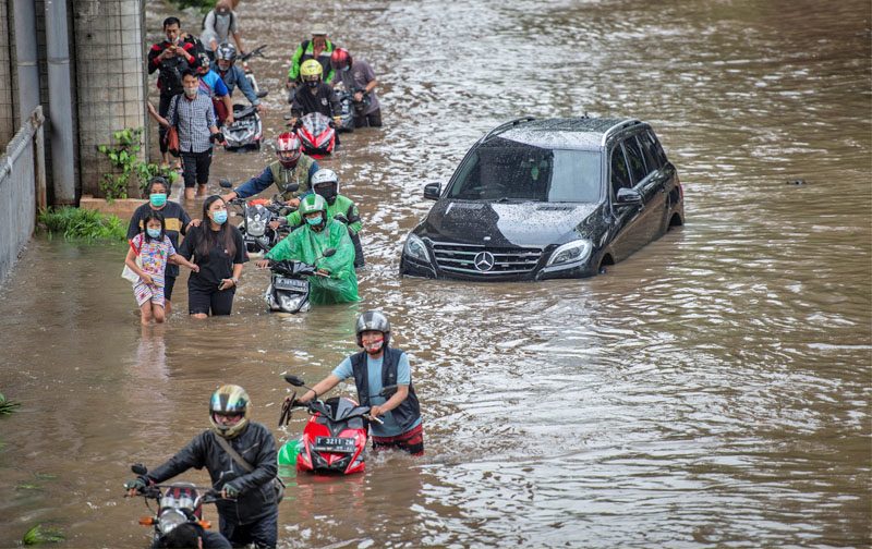 จาการ์ตาเซ่น “น้ำท่วม” พุ่ง