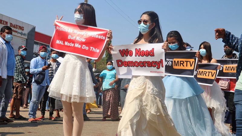 ข้าราชการ-พนักงานลั่นหยุดงานจนกว่าจะปล่อย “ซูจี”
