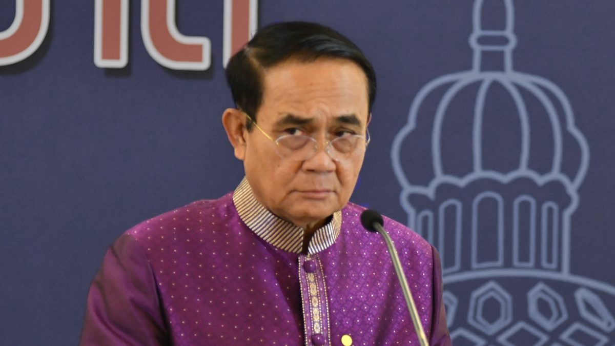ตู่ ลั่นผิดตรงไหน? ปมซื้อรถปรับอากาศ ขส.ทบ. 2,250 ล้าน แต่ไม่เปิดข้อมูล
