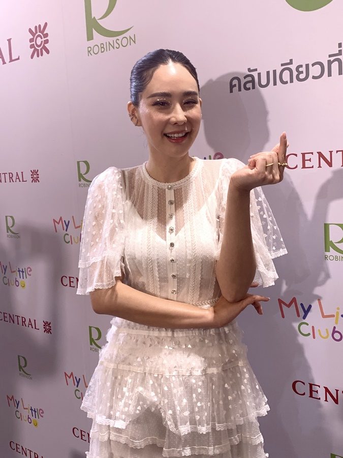 นุ้ย สุจิรา ดาวเด่นติ๊กต็อก