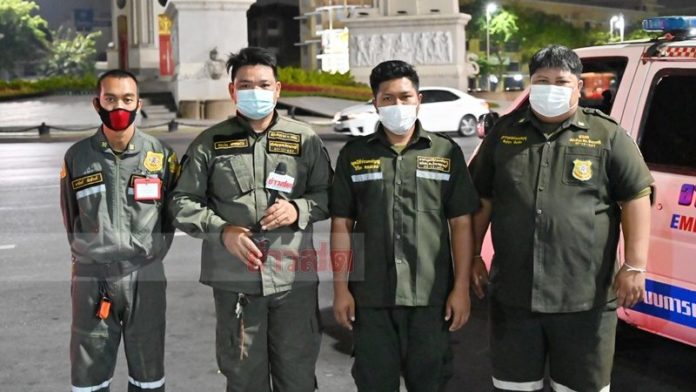 เผาอนุสาวรีย์ประชาธิปไตย