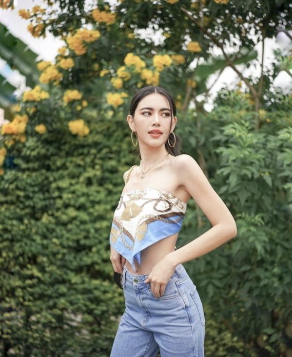 ใหม่ ปลื้ม ยอดฟอลไอจีพุ่งเท่า อั้ม พัชราภา