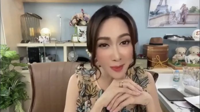 ยุ้ย ปลื้ม แม่หญิงลี