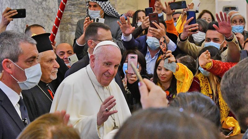 El Papa Francisco estampó el helicóptero.