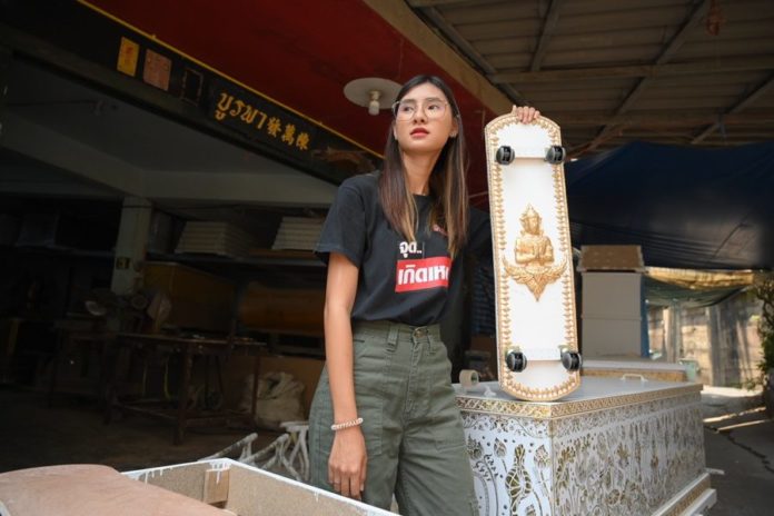 ผู้จัดการร้านบรูพาหีบศพ เปิดใจหลังชาวเน็ตแห่แชร์ สเก็ตบอร์ดจากไม้ฝาโลงศพ