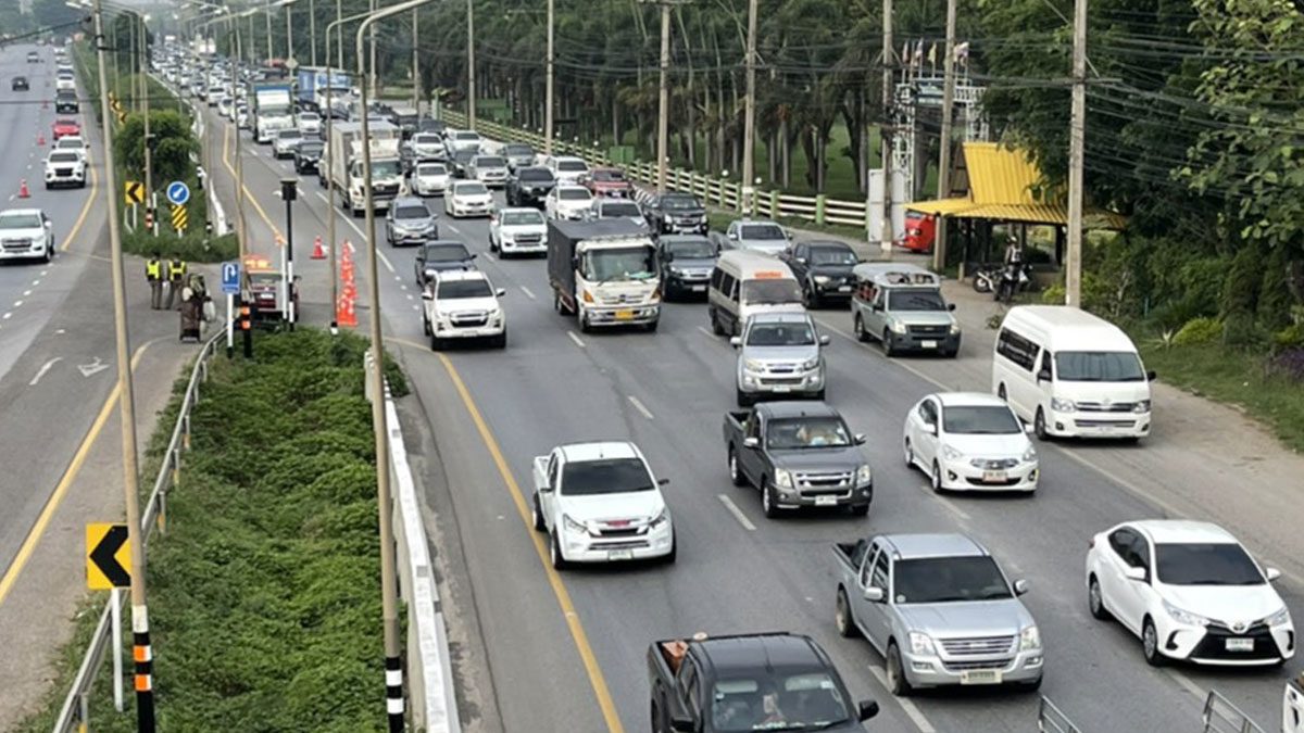 ถ.มิตรภาพ มุ่งหน้าอีสาน