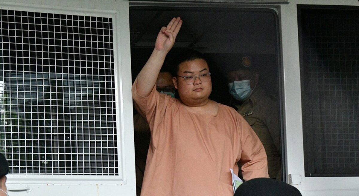ด่วน! ศาลยกคำร้องประกันตัว 7 แกนนำ แม่เพนกวินช้ำ ชีวิตหนึ่งกำลังจะจากไปด้วยความทรมาน