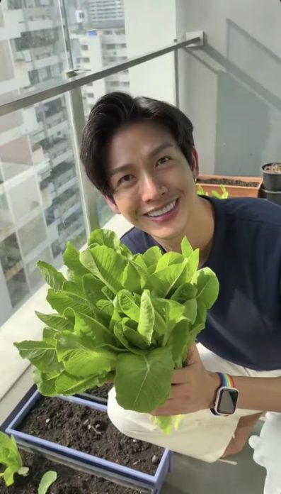 พุฒ จุ๋ย ยิ้มอ่อน