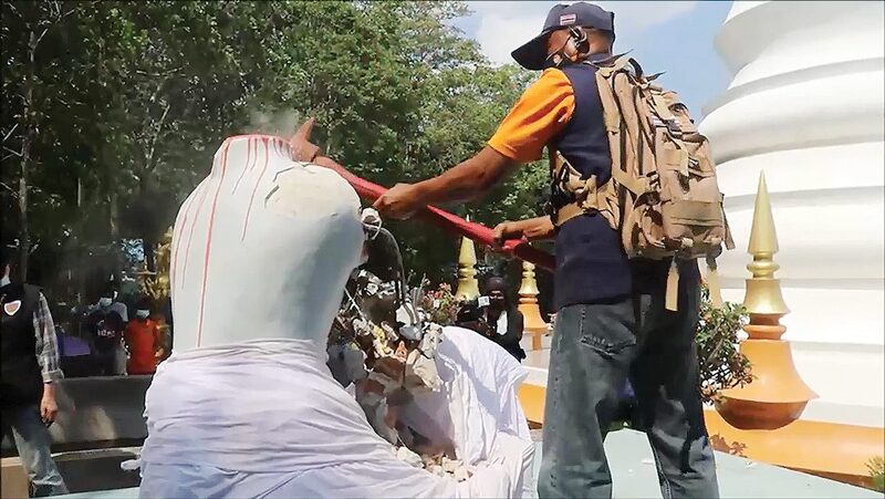 ย้อนคดี‘พระกิโยติน’ ตัดหัวถวายพุทธบูชา ตร.เร่งเอาผิดคนรู้เห็น ย้ำ‘อวิชชา’นอกคำสอน : คอลัมน์ แฟ้มค