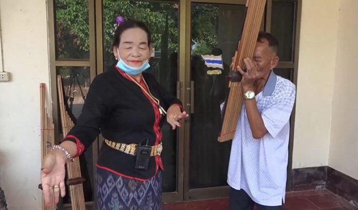 เปิดใจหมอลำทองแปน
