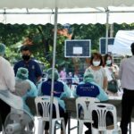 ราชวิทยาลัยจุฬาภรณ์ จัดทีมเชิงรุกลงพื้นที่ SWAB หาผู้ติดเชื้อ Covid-19