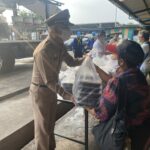 กองทัพเรือ จัดรถครัวสนาม ช่วยเหลือประชาชน 4 ชุมชน