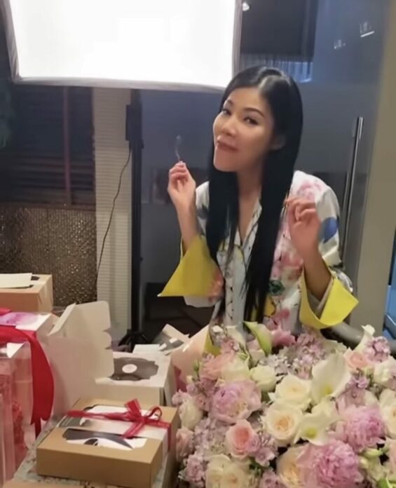 แหวนแหวน หัวใจพองฟู