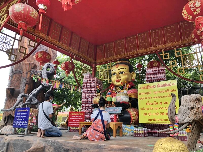 ครูสาวอยุธยา ดวงเฮง ถูกเลขท้าย 2 ตัว 5 ใบ โร่แก้บน พ่อปู่ฤาษีพรหมเมศ-องค์กุมารเจ้าสัวเฮง