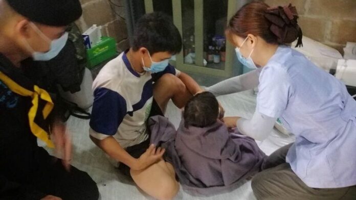 ช่วยเด็กป่วย 