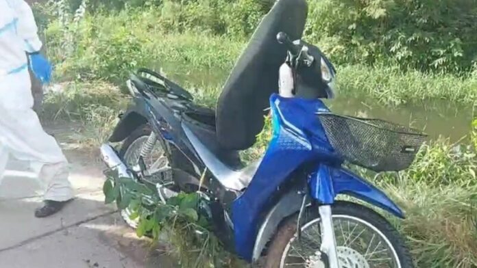 รถใหม่ตกคลอง