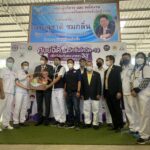 รมว.แรงงาน รับมอบชุด PPE พร้อมเยี่ยมชมจุดฉีดวัคซีน บริษัท โรงงานฟุตบอลล์ไทย