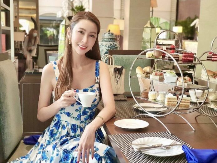 ไฮโซม่านฟ้า ร่วมกับรัฐ