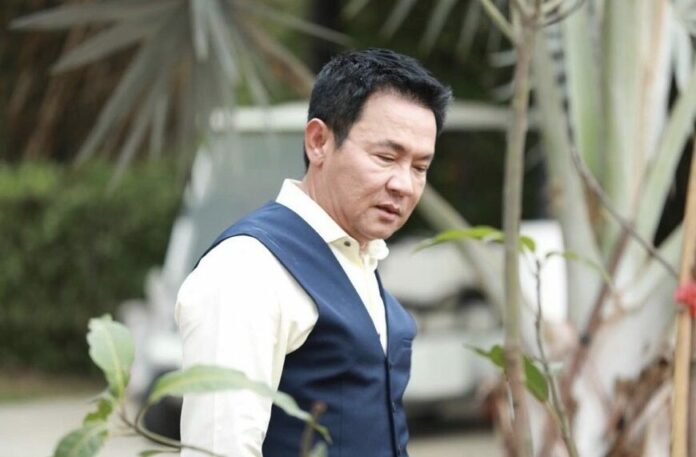 จตุรงค์ ตื่นแต่เช้า