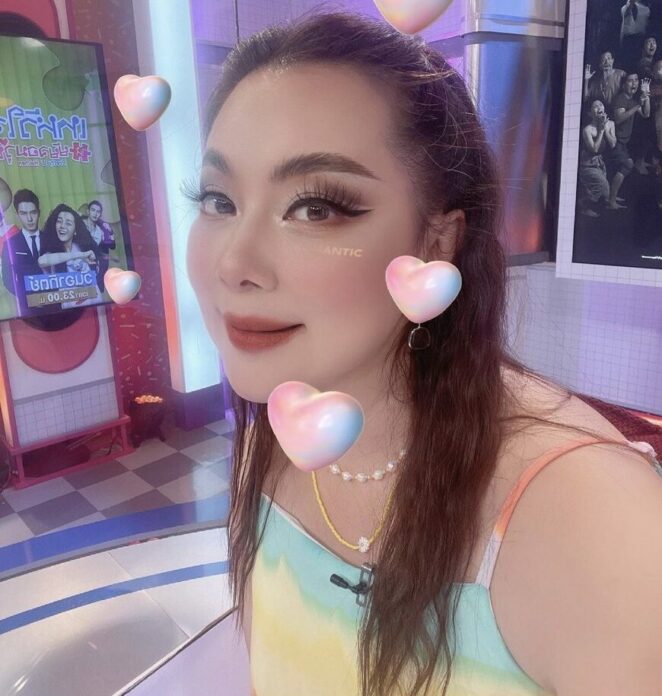 บุ๋ม ปนัดดา ระดมทุน