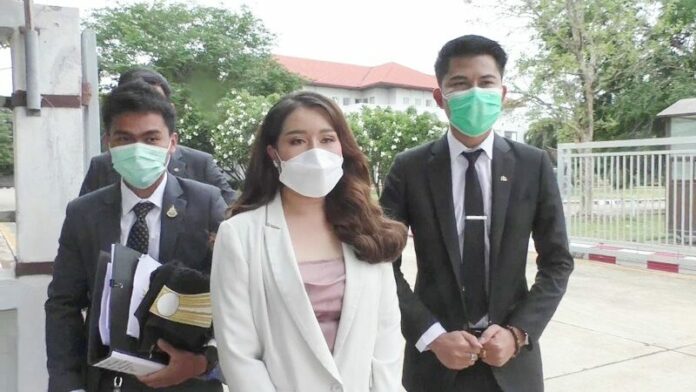 จากกรณี เมียหลวงบุกงานแต่ง