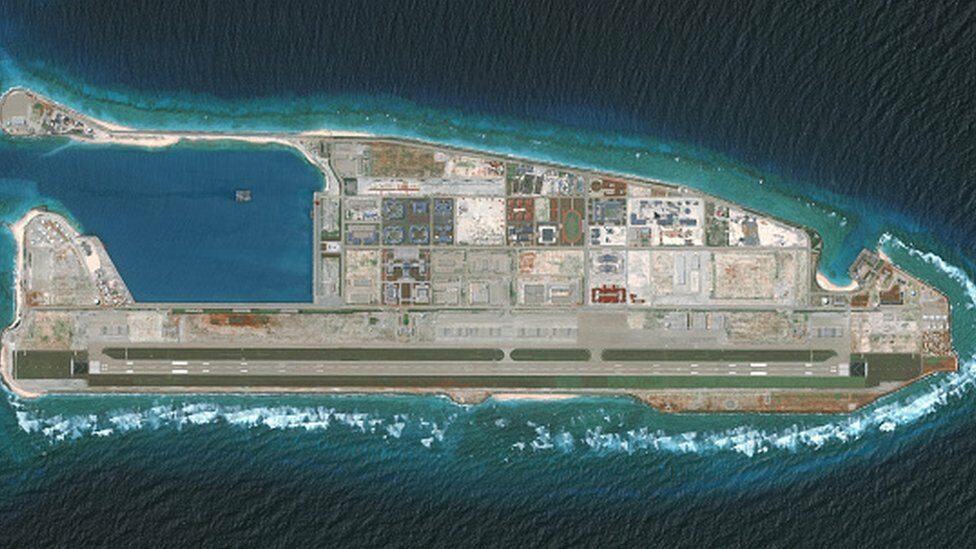 ภาพถ่ายดาวเทียม เผยการก่อสร้างของจีนบนเกาะ Firey Cross Reef