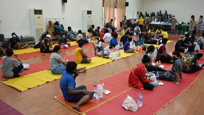  เปิดศูนย์อพยพ