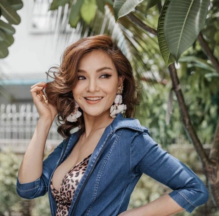 แคนดี้ โพสต์เศร้า
