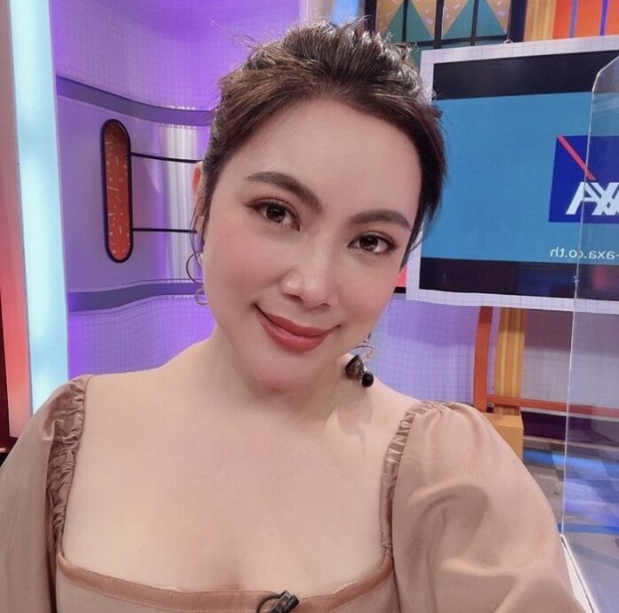 บุ๋ม ปนัดดา ควักเงินแสน