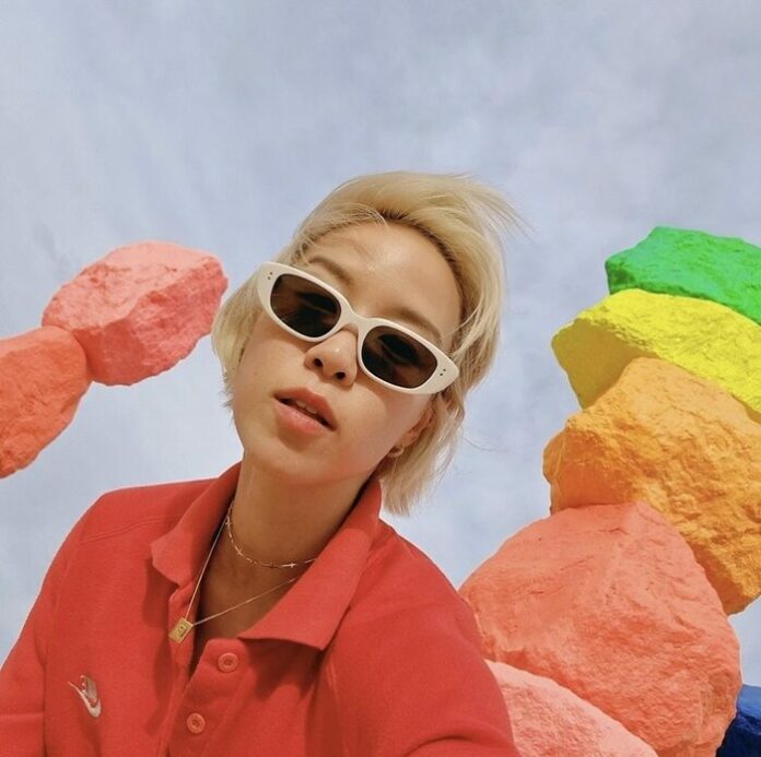 พลอย สงสัย