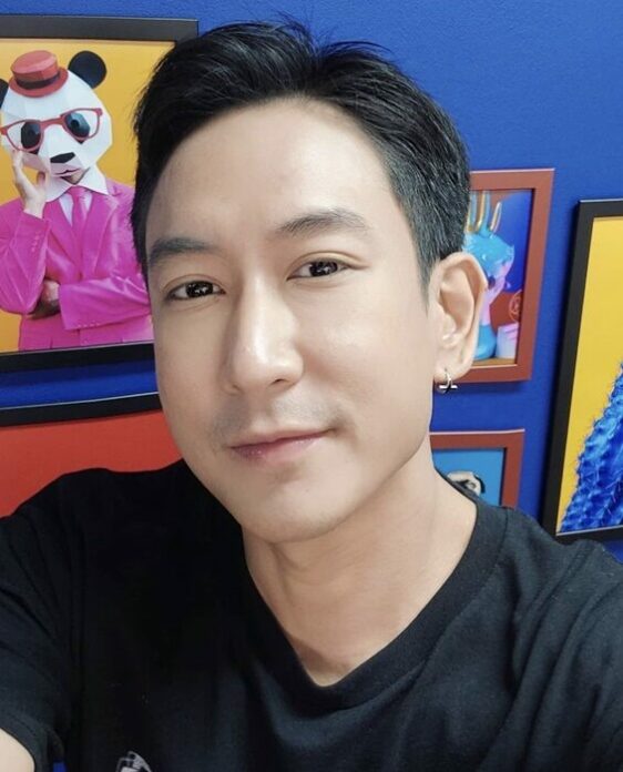 แพท กับหนังสือเล่มแรก