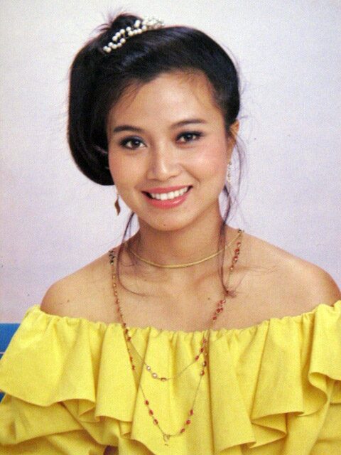 ปริศนา วงศ์ศิริ อดีตหมอลำรุ่นใหญ่ เจอพิษโควิด เปิดท้ายขายบักหุ่งข้างทาง