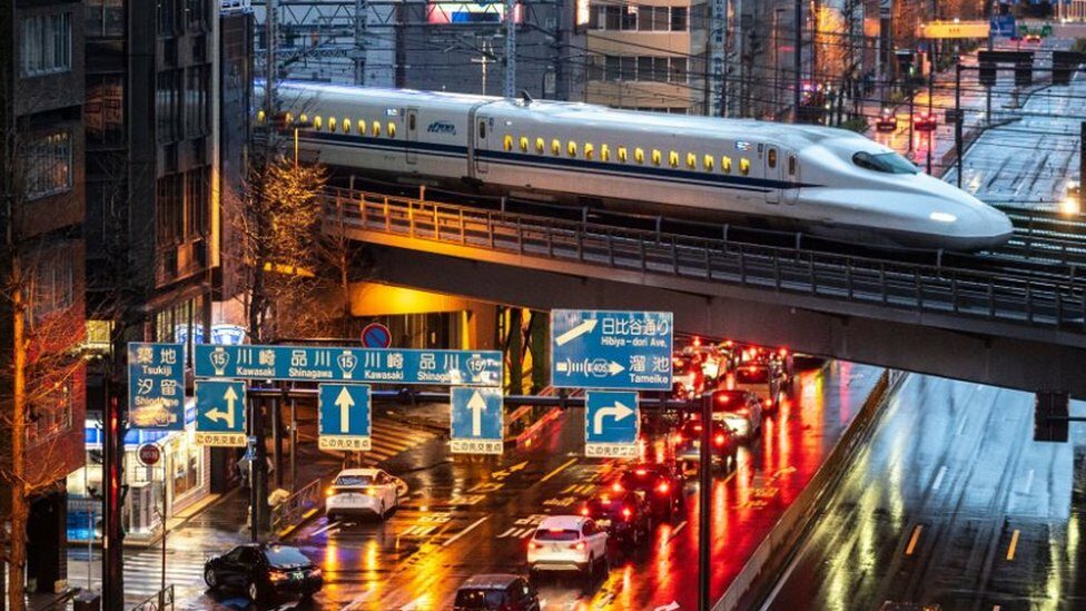 รถไฟหัวกระสุน หรือ ชินคันเซ็น เดินทางถึงกรุงโตเกียว