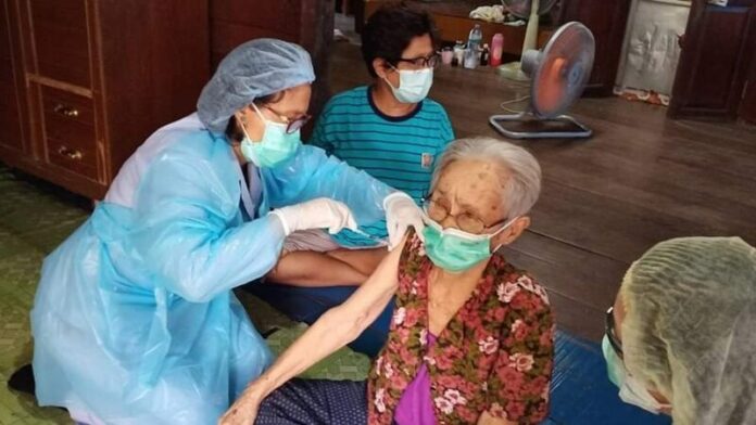 รถฉีดวัคซีนถึงบ้าน