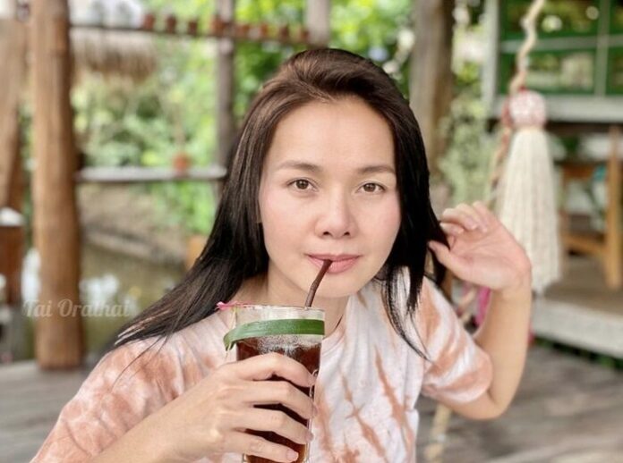 ต่าย อรทัย รวบรวมเงิน