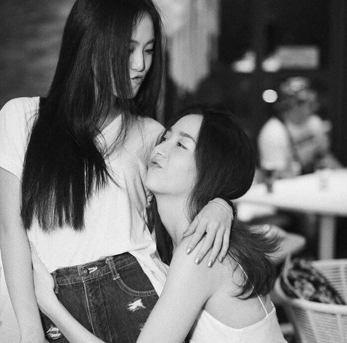 เกรซ ชลิตา อาลัยเพื่อนรัก