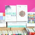 พินิจ จารุสมบัติ มอบหนังสือมูลค่า 100,000 บาท แก่ห้องสมุดโรงพยาบาล พร้อมร่วมกับพันธมิตร มอบเตียงสนาม ยา และ “โควิด แคร์ บ็อกซ์” ดูแลผู้ป่วยโควิด ผ่านเครือมติชน 
