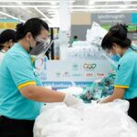 มูลนิธิ กลุ่มจิตอาสา และองค์กรสื่อ ร่วมแจกอาหาร 2 ล้านมื้อ ให้ชุมชนในกทม. – ปริมณฑล