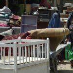 หาเงินหนีระบอบตาลิบัน ชาวอัฟกันเลหลังขายของ ตลาดนัดคาบูลครึกครื้น