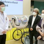 เครือมติชน มอบ PETE เปลปกป้อง แก่ รพ.สนามธรรมศาสตร์ ช่วยคุ้มกันด่านหน้าลุยโควิด