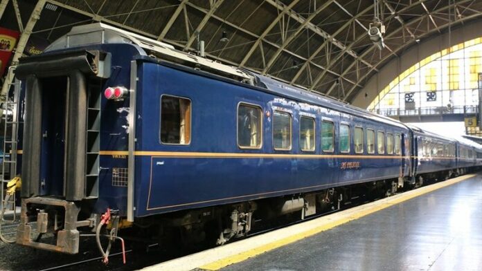 รถไฟใหม่