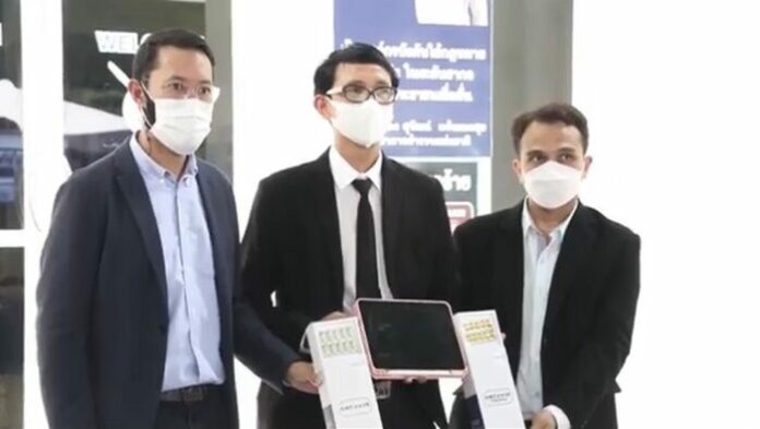 อี๊ฟ พุทธธิดา งานเข้า