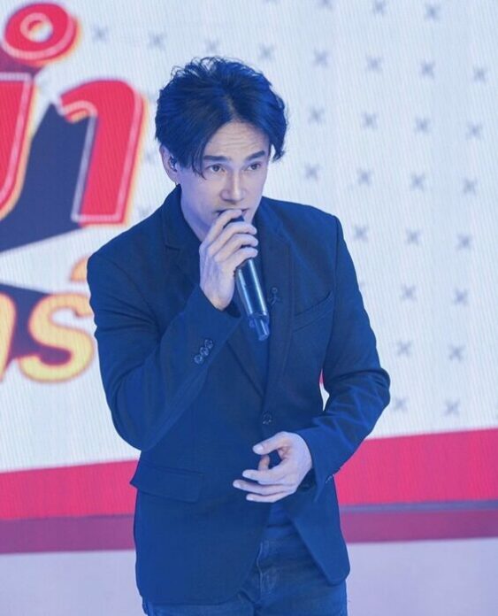 ต๊ะ บอยสเก๊าท์ รีวิวเฝือกใหม่