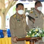มอบถุงยังชีพประทานของสมเด็จพระสังฆราช ปลัดมท. ลงพื้นที่โพธิ์ประทับช้าง ช่วยผู้ประสบภัยชาวพิจิตร