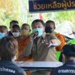 ปลัดมท. ลงพื้นที่ลงพื้นที่บางบาล ช่วยเหลือวัด-ประชาชน ประสบอุทกภัย