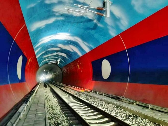 รถไฟลาว-จีนมาถึงแล้ว